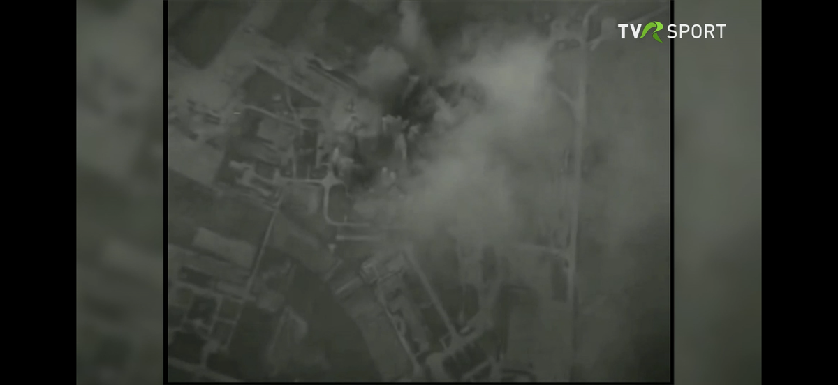 Imagini în premieră difuzate de Televiziunea Română » Cum a fost devastat stadionul Rapid în bombardamentele din 1944!