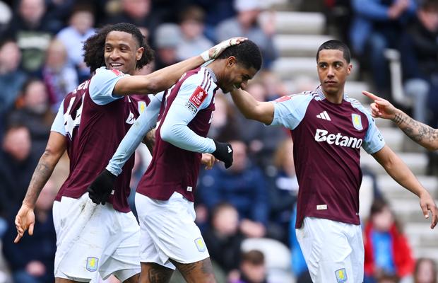 Marcus Rashford a spart gheața la Aston Villa » Atacantul englez a reușit o „dublă” și trupa lui Unai Emery s-a calificat în semifinalele FA Cup