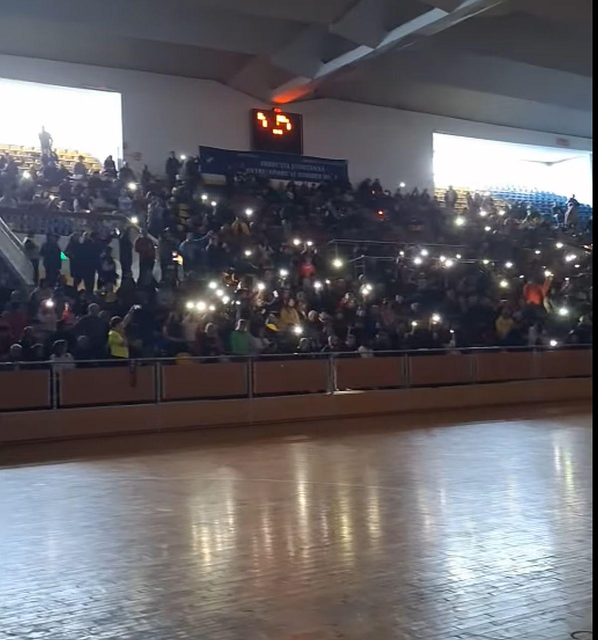 Fanii de la Bacău, revoltați că vor rămâne fără sport