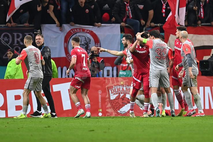 Superliga – play-off: FCSB câştigă derby de România, 2-1 cu Dinamo. FOTO: Eduard Vînătoru (GSP.RO)