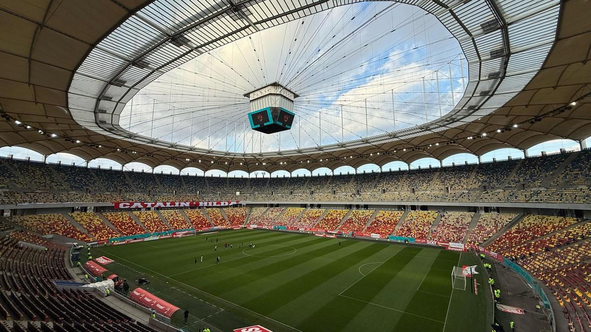 Imagine VIRALĂ după Dinamo - FCSB, cu Florinel Coman în prim-plan: ce a făcut de la 2.400 de kilometri distanță