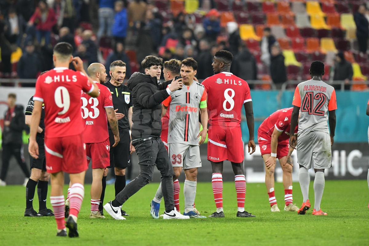 Imagini spectaculoase de la finalul derby-ului Dinamo - FCSB