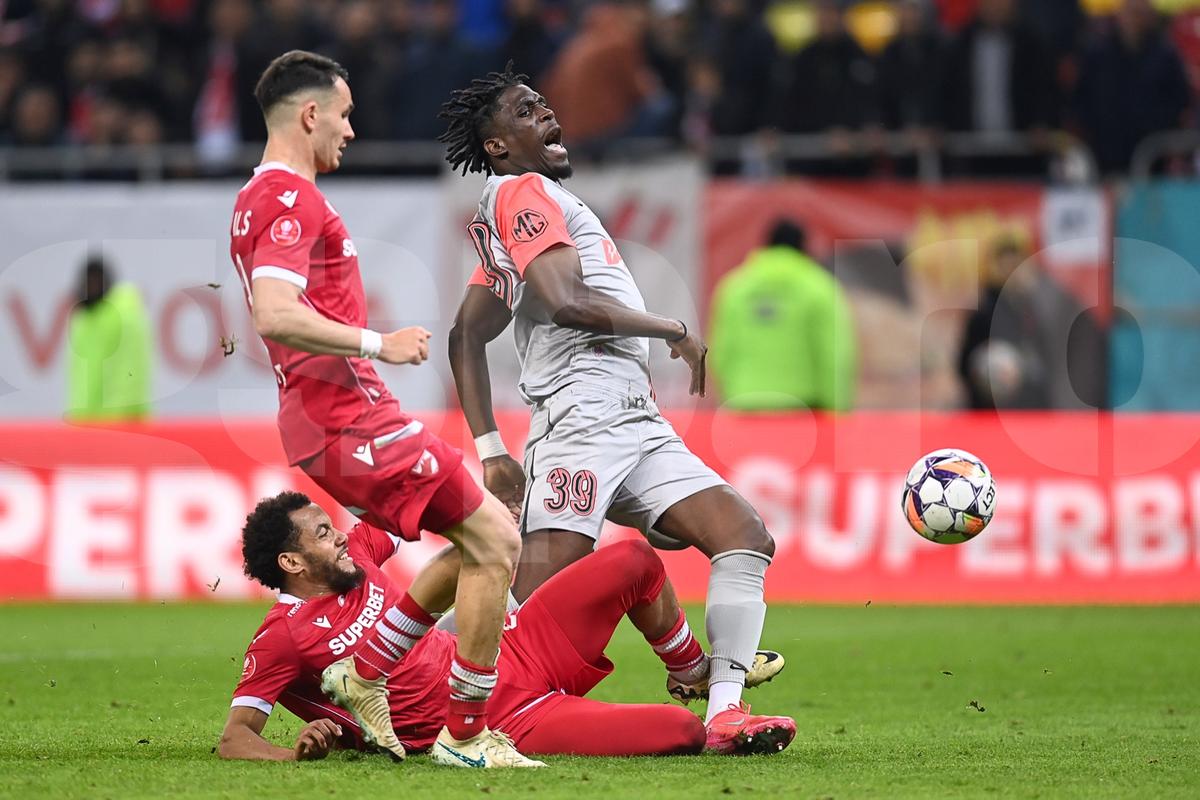 „Nu se pretează la astfel de șmecherii!” » Suferă Târnovanu la jocul de picior? Verdictul specialistului, după eroarea cu Dinamo
