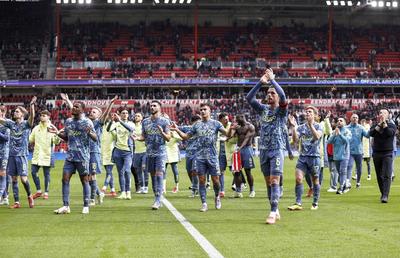 Ajax a dat lovitura pe terenul marii rivale » Titlul e la orizont