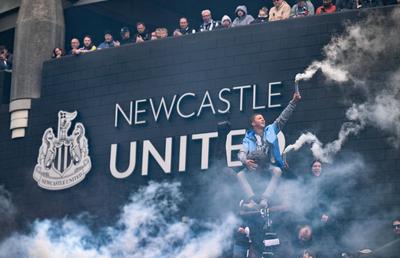 Imagini epice de la parada lui Newcastle! Peste 300.000 de oameni pe străzi