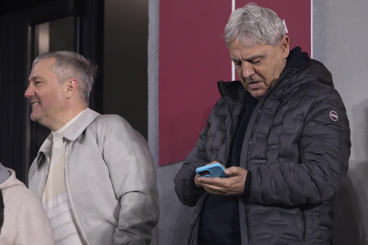 Mihai Rotaru, în tribune la Rapid - Universitatea Craiova 1-2