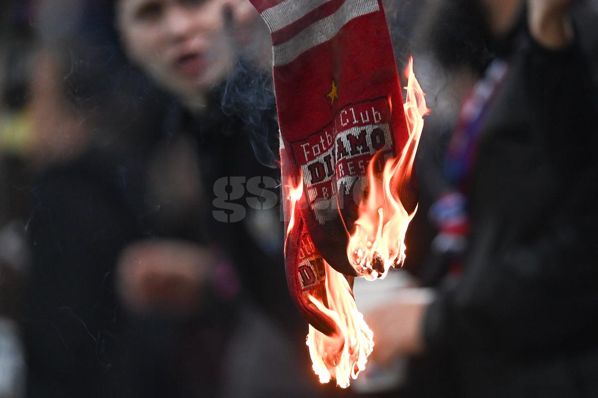 Vis spulberat! Dinamo NU va avea drept de joc în cupele europene pentru următorii doi ani