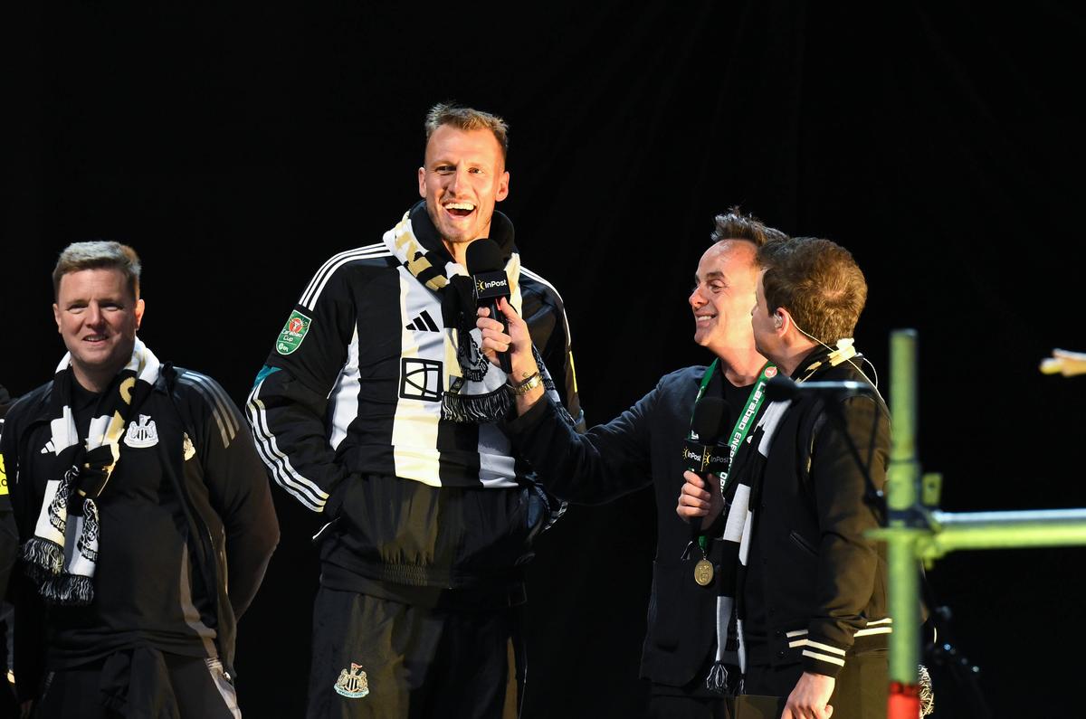 Imagini epice de la parada lui Newcastle! Peste 300.000 de oameni pe străzi