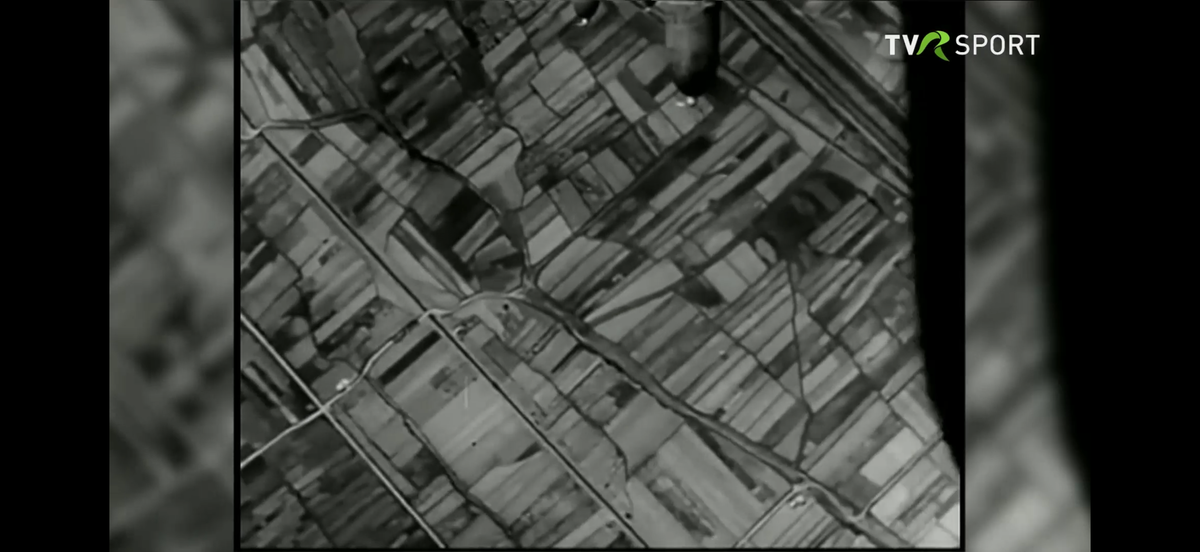 Imagini în premieră difuzate de Televiziunea Română » Cum a fost devastat stadionul Rapid în bombardamentele din 1944!