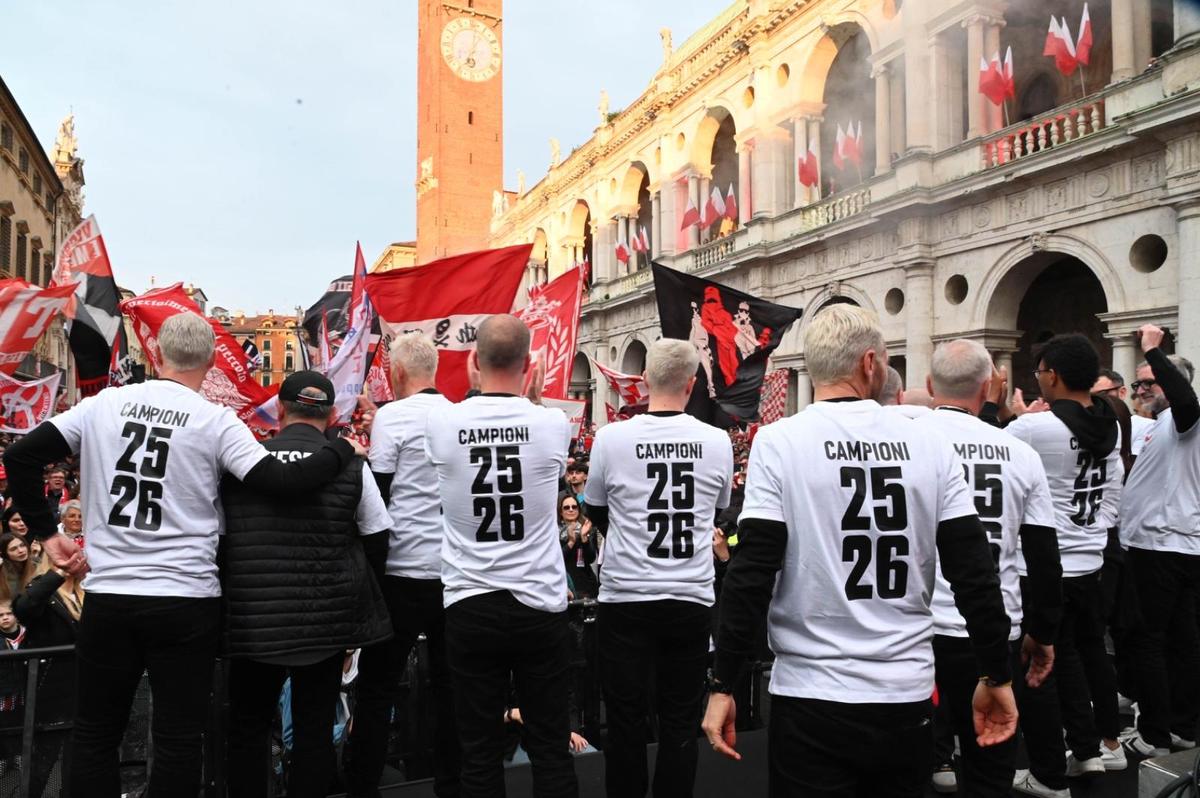 Vicenza a promovat în Serie B