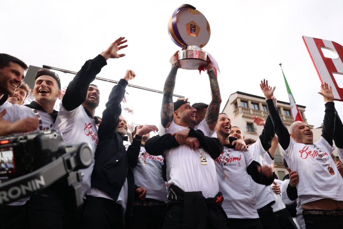 Vicenza a promovat în Serie B
