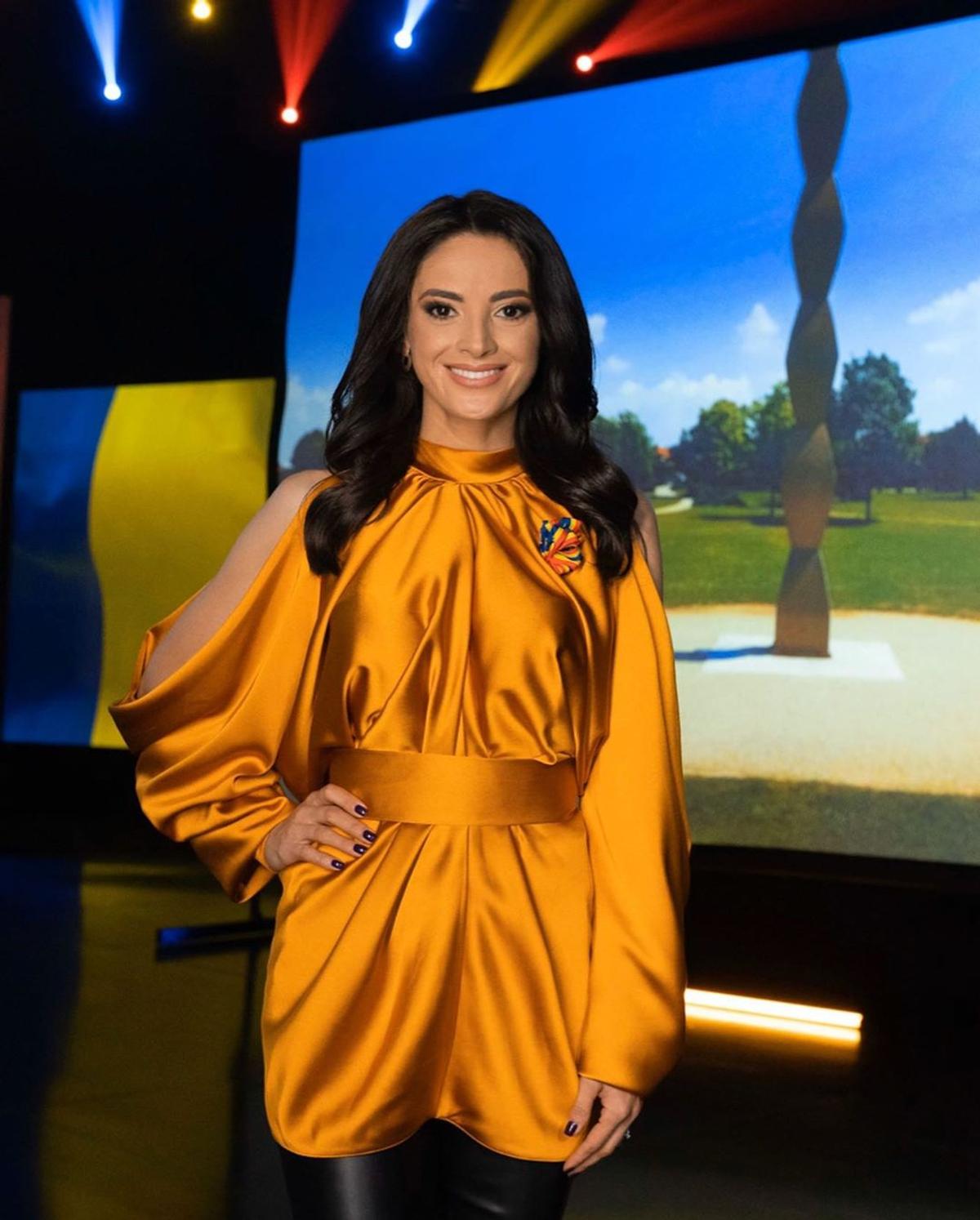 FOTO Ramona Păun, prezentatoarea știrilor sportive de la PRO TV, se căsătorește » Viitorul ei soț are un unchi celebru în România ;)