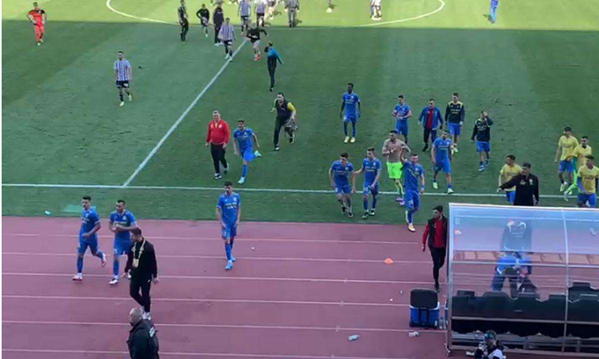 Incredibil! Adrian Mihalcea: „Am luat pumni la finalul meciului U Cluj - Slobozia!”