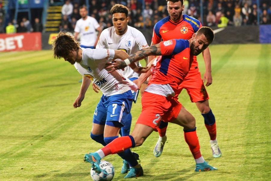 Ce e în mintea lui Adrian Mutu? Rapid vrea un jucător ofensiv care NU știe să înscrie