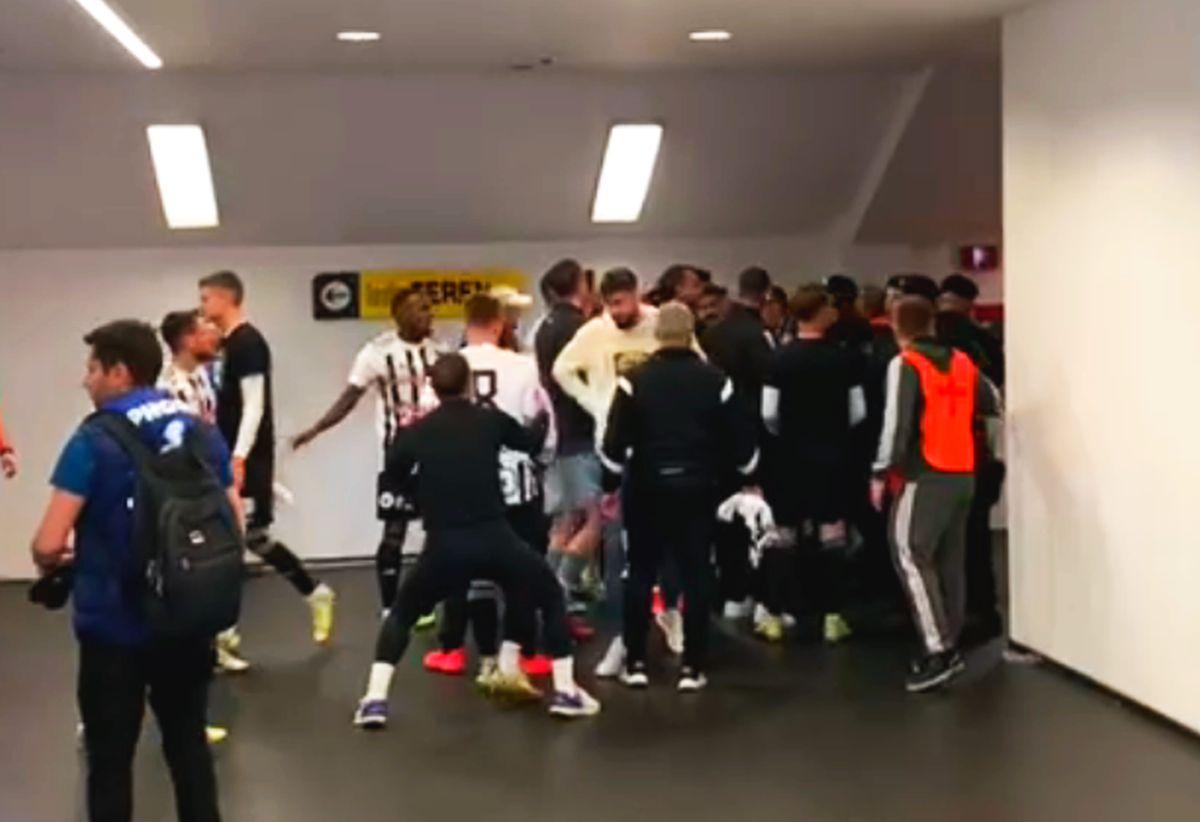 Scandal uriaș la vestiare după U Cluj - Unirea Slobozia!
