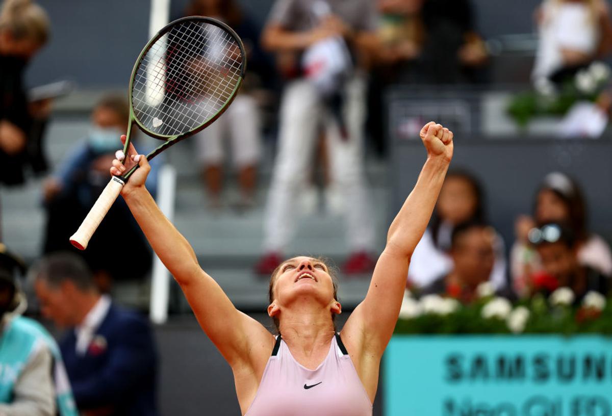Badosa, reverență în fața Simonei Halep, printre lacrimi: „E o stea a acestui sport! Putem doar să o aplaudăm”