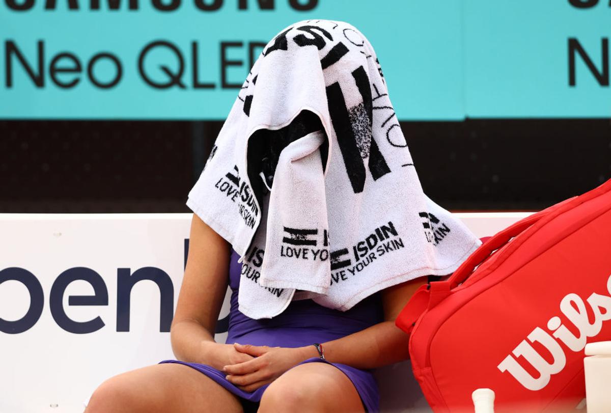 Halep, prestație măiastră și calificare în „optimi” la Madrid! Badosa, lacrimi de frustrare pe zgura de acasă