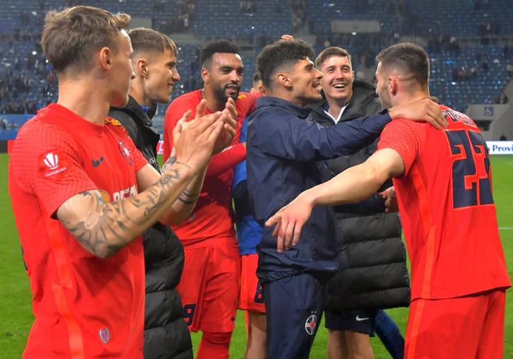 Imagini surprinse de GSP după Craiova - FCSB 1-2 foto: Cristi Preda (GSP)