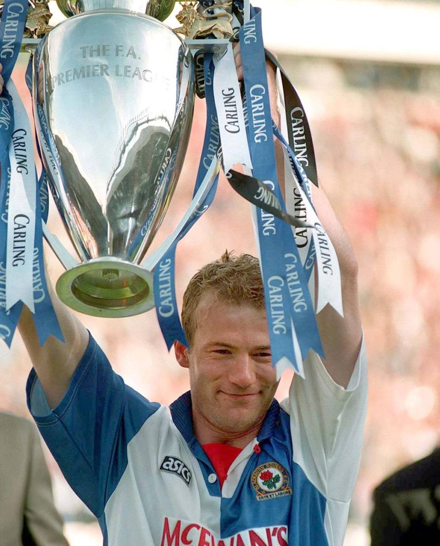 Alan Shearer, campion în Premier League cu Blackburn Rovers/ foto Imago Images Lângă Shearer și Cole » Haaland a egalat recordul istoric din Premier League