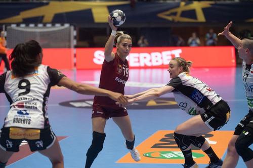 Estavana Polman în Rapid - Vipers, meciul tur din sferturile Ligii Campionilor la handbal feminin (foto: Raed Krishan/GSP)