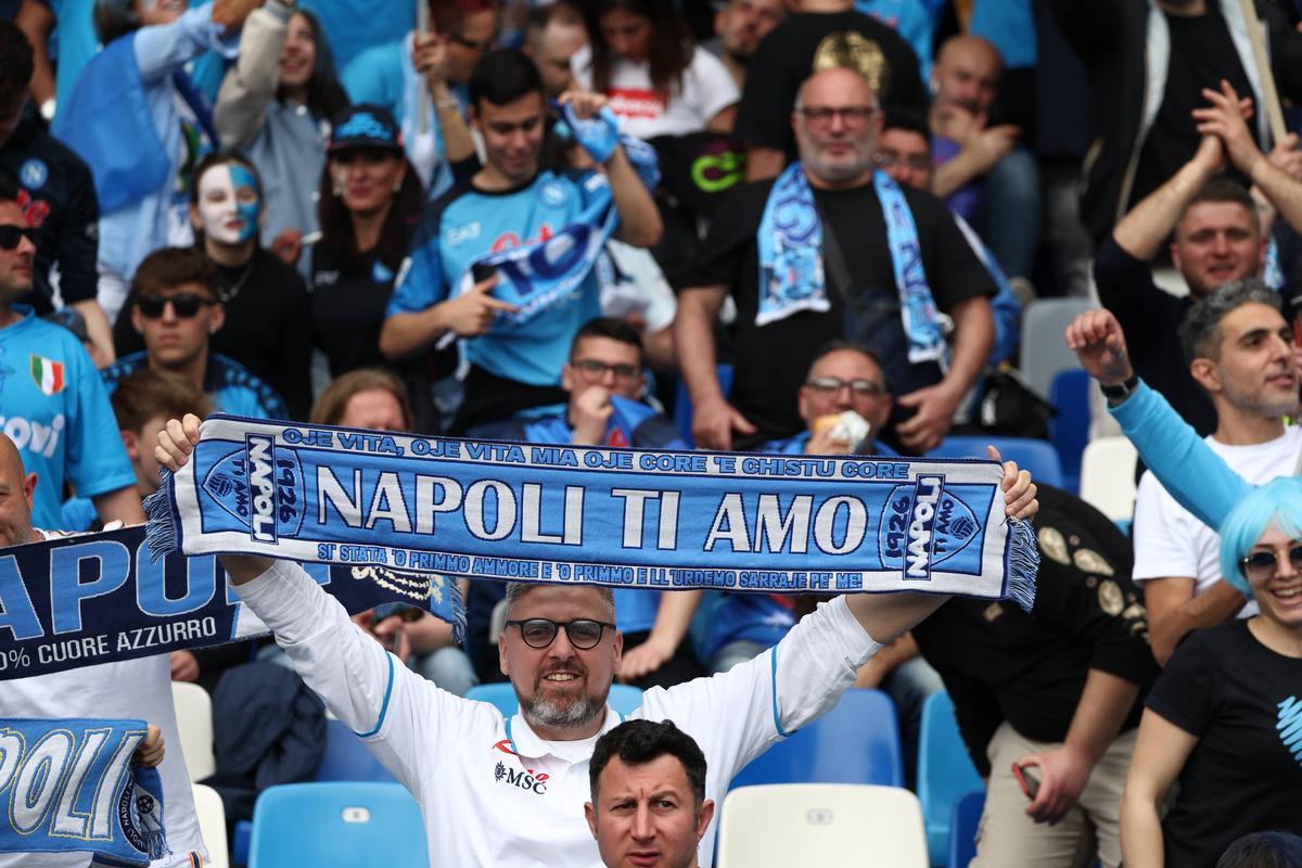 Napoli - Salernitana 1-1 » Șocantă răsturnare! Delirul a devenit tăcere la Napoli. Golul lui Dia a amânat sărbătoarea lângă Vezuviu!