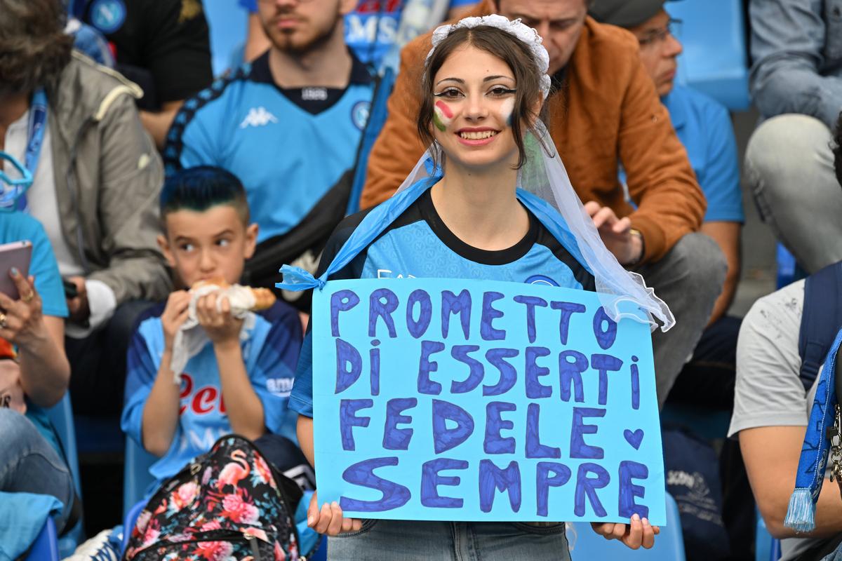 Fanii lui Napoli petrec cu gândul la titlul în Serie A