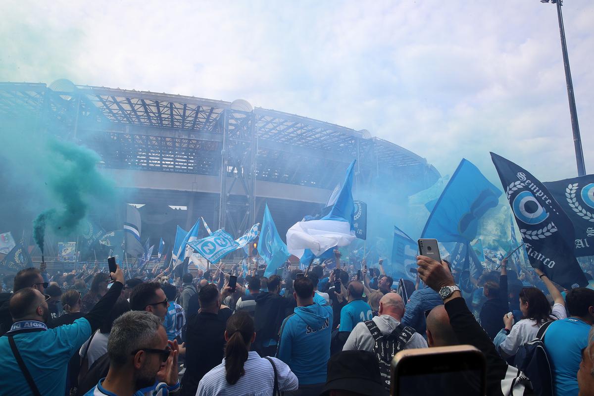 Fanii lui Napoli petrec cu gândul la titlul în Serie A