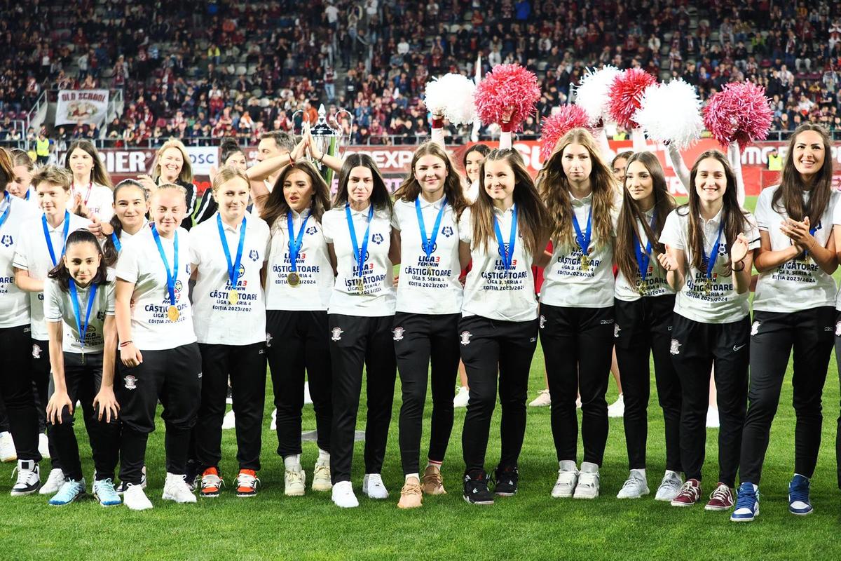 Primul trofeu la Rapid în era Dan Șucu  » Au făcut turul arenei din Giulești și au înjurat Steaua