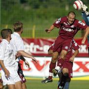 Imagini cu Sabin Pâglișan în prima ligă, în tricoul CFR-ului / Sursă foto: Arhivă Gazeta Sporturilor