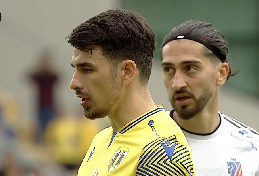 Interacțiunea dintre Florescu și Hanca înainte de penalty-ul din Petrolul - FC Botoșani Replică pe măsură, în fața acuzațiilor de blat de la Dinamo: „Oare ce i-a șoptit Florescu lui Abdallah?”