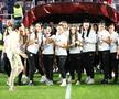 Promovate matematic în Liga 2, jucătoarele celor de la Rapid au fost premiate FOTO Ionuț Iordache (GSP)