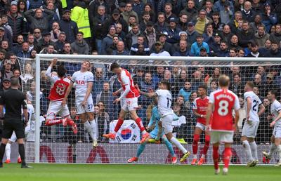 Legenda lui Arsenal, hărțuită de fanii lui Tottenham în tribune: „Dă-l afară! Nu poate face așa ceva”
