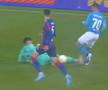 Intrare dură a portarului de la Bihor, Edgar Cadar // Captură FOTO: Digi Sport 1