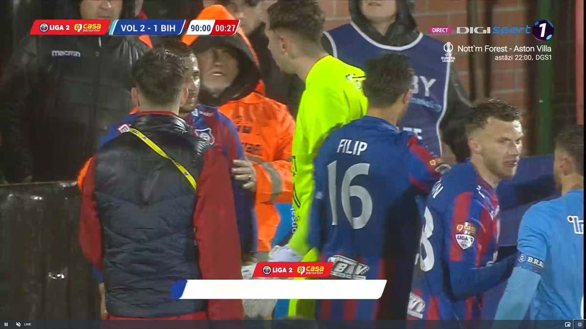 Dublă fractură! Accidentare teribilă la FC Voluntari - FC Bihor, meci oprit 9 minute » FCSB sare în ajutorul fotbalistului: „Îl așteptăm să vină la noi”