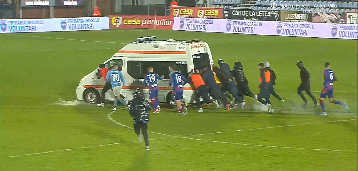Dublă fractură! Accidentare teribilă la FC Voluntari - FC Bihor, meci oprit 9 minute » FCSB sare în ajutorul fotbalistului: „Îl așteptăm să vină la noi”