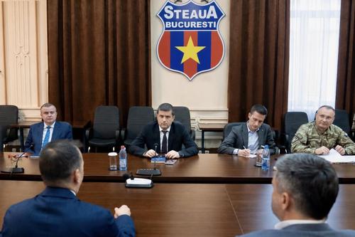 Radu Miruță, ministrul Apărării Naționale, noi precizări privind asocierea clubului de fotbal Steaua cu o entitate din meciul privat / foto: Facebook Radu Miruță