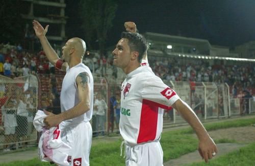 Florentin Petre (dreapta) a fost un fotbalist important pentru Dinamo la începutul anilor 2000