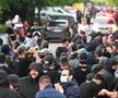 Incidente la Afumați » Jurnaliști agresați de ultrașii Stelei: „Jandarmii nu au intervenit”. Ce se poate vedea pe imagini + „scuza” forțelor de ordine