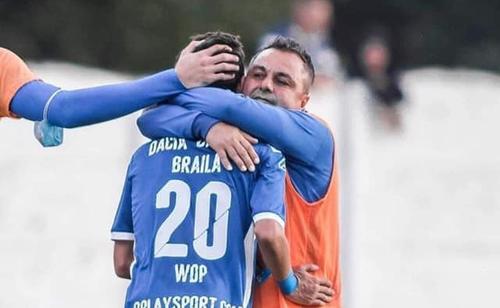 Patrick, alături de tatăl său, Florentin Petre