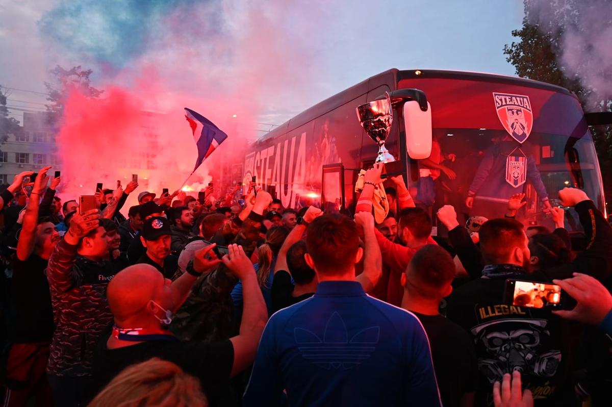 CSA Steaua, sărbătoare cu fanii în Ghencea / FOTO: Raed Krishan