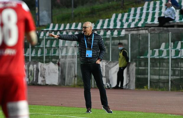 Leo Grozavu, mesaj scurt în vestiar după calificarea în Conference League: „N-am vrut să monopolizez discuția”