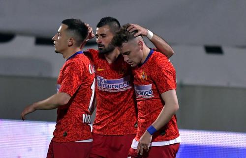 Cătălin Straton (31 de ani, portar) și Valentin Crețu (32, fundaș dreapta) continuă la FCSB!