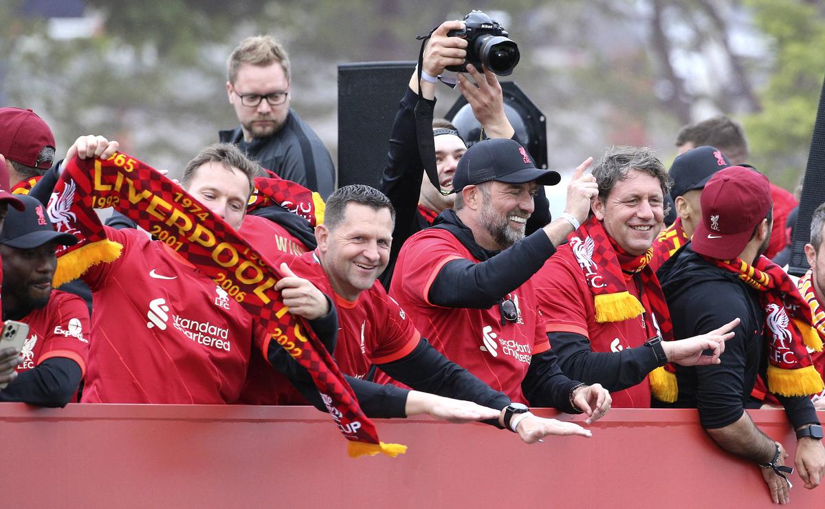 Parada jucătorilor lui Liverpool