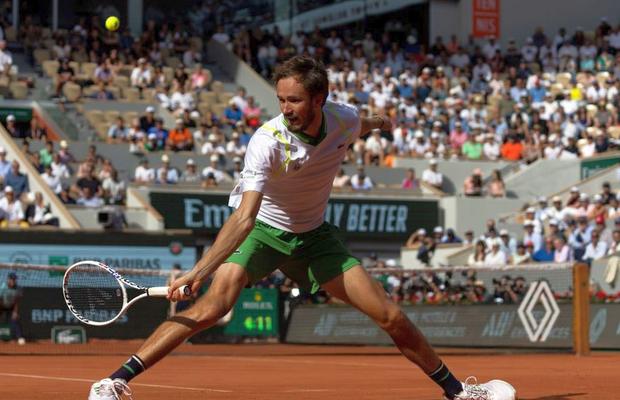 Daniil Medvedev, după înfrângerea șocantă în primul tur al Roland Garros: „Aveam gura plină de zgură, poate unora le place, mie nu”
