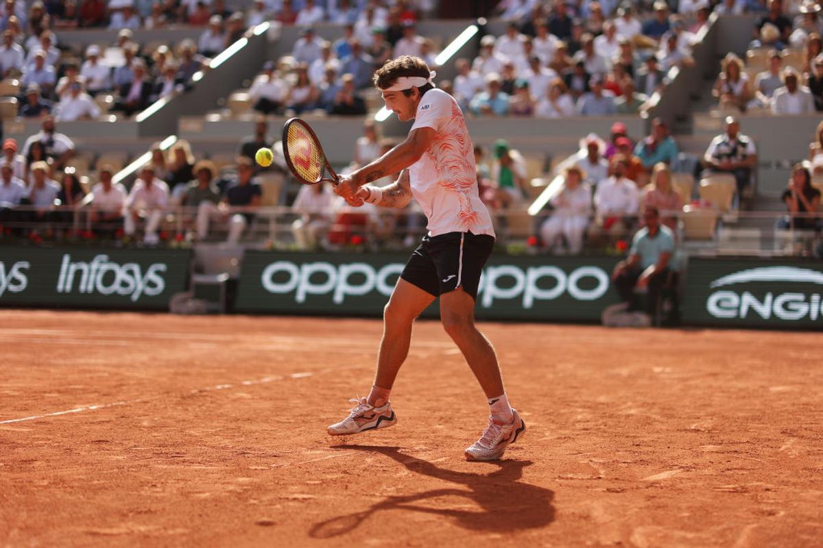 Șocul anului în tenis a venit la Roland Garros! » Daniil Medvedev, eliminat în primul tur de rebelul din Brazilia! Tenis scânteietor
