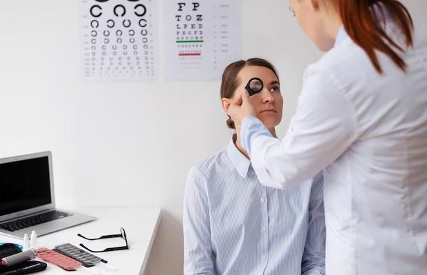 Care este diferența între optometrie și oftalmologie