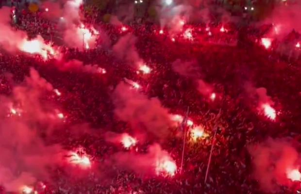 Nebunie la Pireu! » Cum au trăit fanii lui Olympiakos golul marcat în finala Conference League
