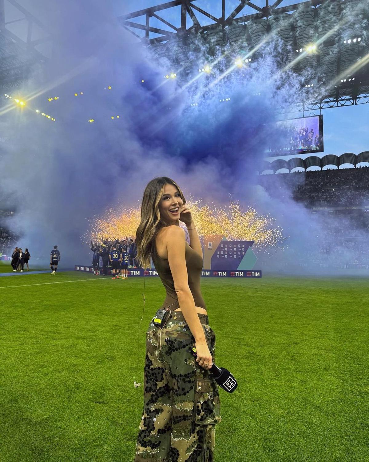 Cea mai frumoasă jurnalistă de sport din Italia, apariție controversată la marginea terenului » Cum a apărut la derby-ul Inter - Juventus
