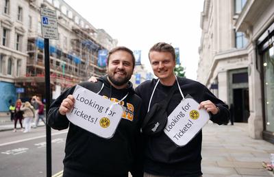 Echipa GSP a ajuns la Londra, pentru marea finală de pe Wembley » Prețurile efectiv au „explodat”! Cu cât se vinde un bilet pe piața neagră, la Dortmund - Real Madrid