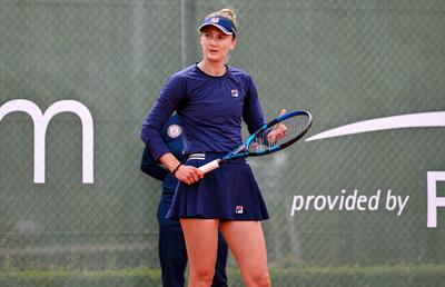 Irina Begu - Linda Noskova 6-4, 6-2 » Succes împotriva sorților! Irina, ca un „tăvălug” la Paris, după ore de așteptare agonizantă